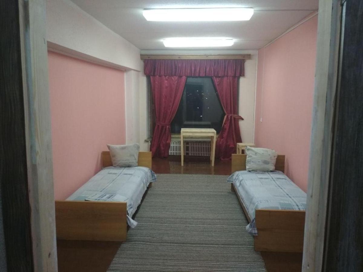 Готель На Автовокзалі Poltava Esterno foto